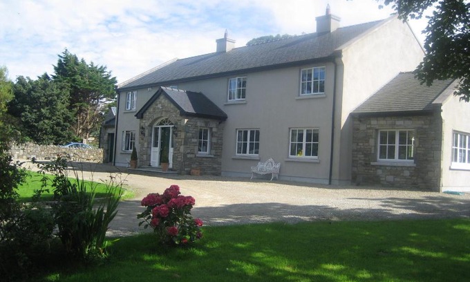 Murrisk House | Croagh Patrick Lodge