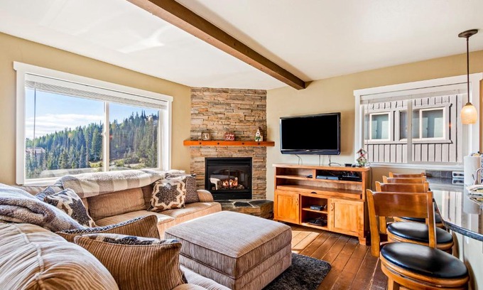 Sandpoint House | Crystal Run