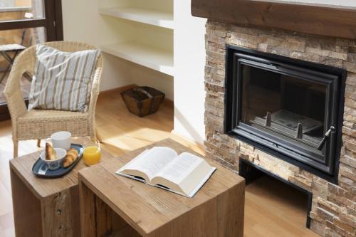 Panticosa Apartment | CuMbre del Sarrio by BeValle