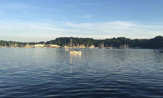 Holland Cottage | Cute cottage-Lake Macatawa views! Now booking Summer 2024.