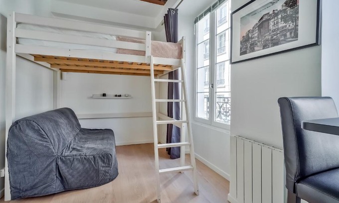 Quartier de la Porte-Saint-Denis Apartment | Cute Mezzanine Studio in the Heart of Paris (2M)