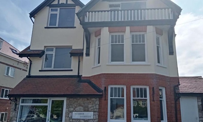 Colwyn Bay Hotel | Danilton Hotel