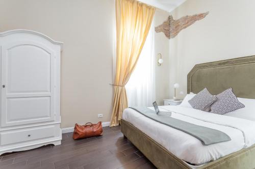 Rione VI Parione House | Daplace - La Mongolfiera Rooms in Navona