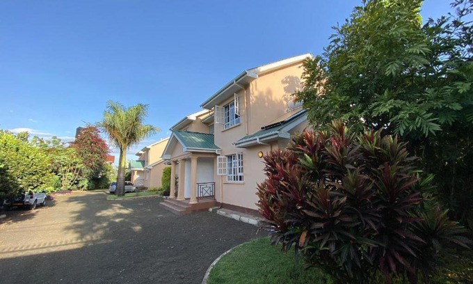 Arusha Apartment | Daria Apartment -Burka -3 minutes from Arusha Airport