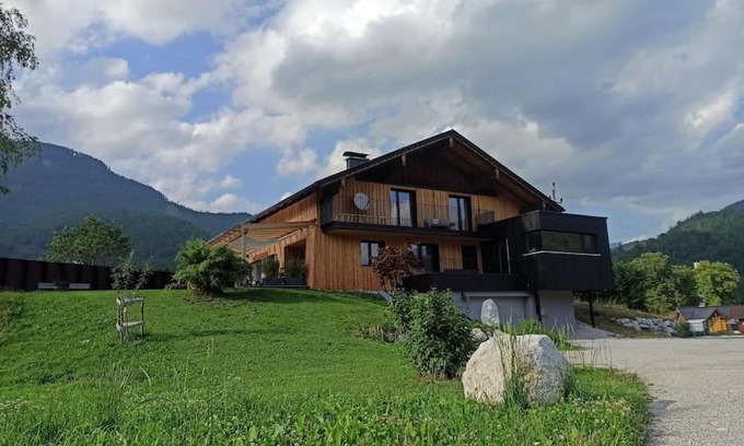 Bad Goisern Apartment | DAS TONIS - IHR Bett im Herzen des Salzkammergutes