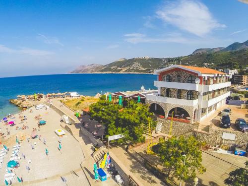 Dobra Voda Apartment | David apartments and rooms