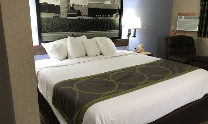 West Omaha Hotel | Days Inn by Wyndham Omaha/West Dodge