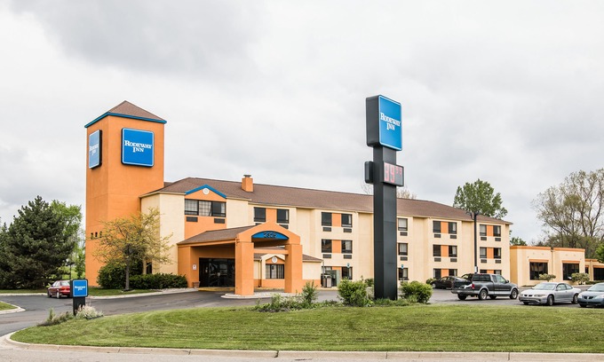 Flint Hotel | Days Inn by Wyndham Flint/Bishop International Airport