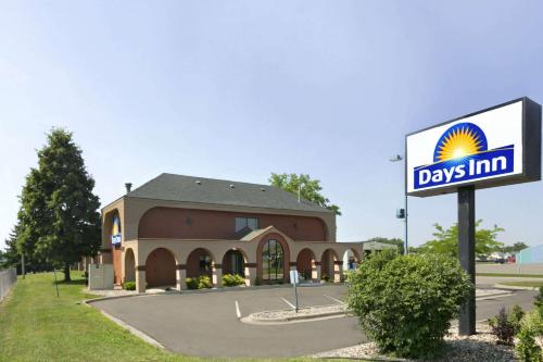 Willmar Hotel | Days Inn by Wyndham Willmar