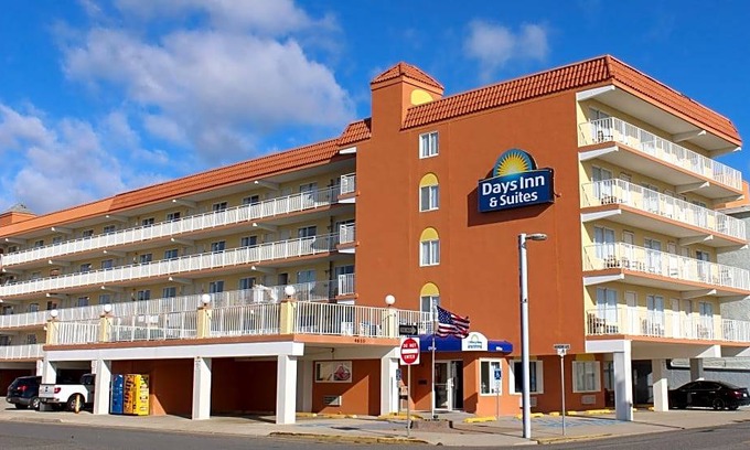 Wildwood Hotel | Days Inn & Suites by Wyndham Wildwood