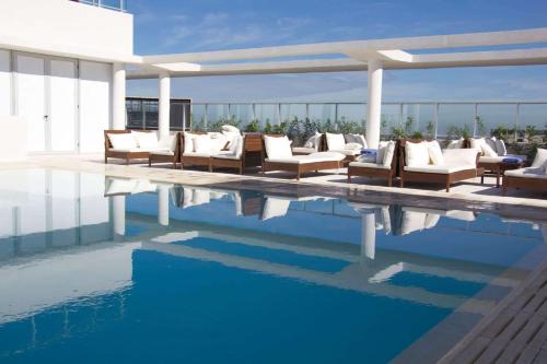 Asuncion Hotel | Dazzler by Wyndham Asuncion