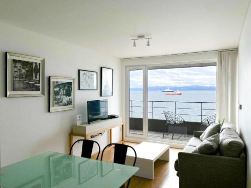 Province of Tierra del Fuego Apartment | De La Costa Suite