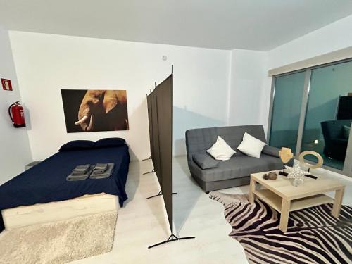 Hortaleza Apartment | De Madrid al cielo suites con wifi y Netflix
