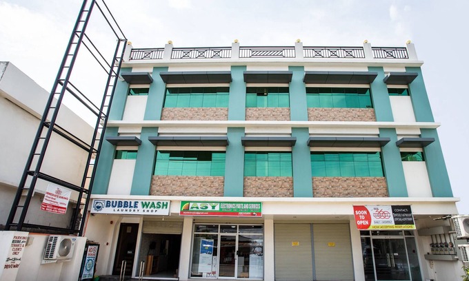 Poblacion District Hotel | Deck 360 Dormitel