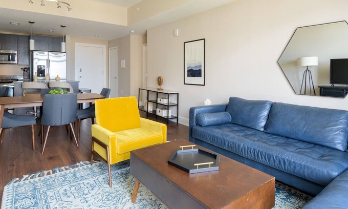 Reston Apartment | Delightful 2BR Apt in Reston w/ Hardwood Floors