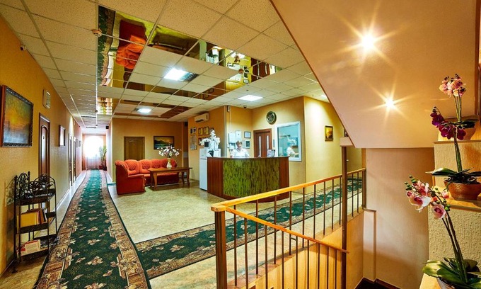 Desnyans'kyi District Hotel | Delta
