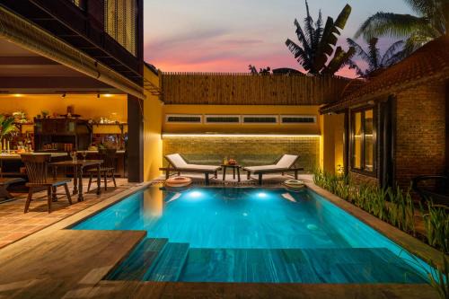 Cam Thanh Villa | DeMin Villa Hội An - Pool and BBQ Garden