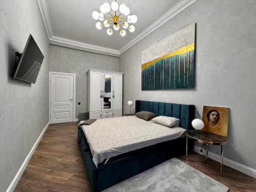 Odessa City Center Apartment | Deribasivska 10 Luxury Apartment