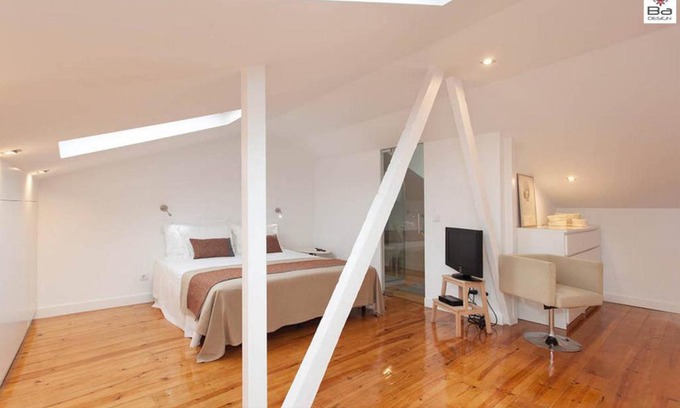 Encarnacao Apartment | Design Duplex Apartment BA/Chiado