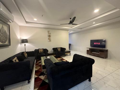 Rawalpindi Apartment | *Designer’s Luxurious 1BHK at Top Location of Twin Cities!