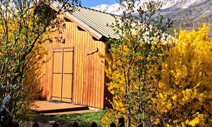 Barcelonnette Ski Chalet | Detached chalet with private garden