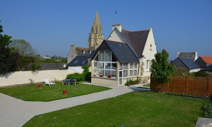 Plounevez-Lochrist House | Detached house 2 to 5 people