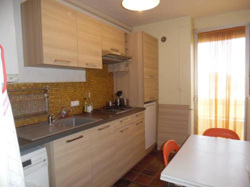 La Jetee Apartment | Deux-pièces climatisé face mer pour 4 personnes - FR-1-750-118