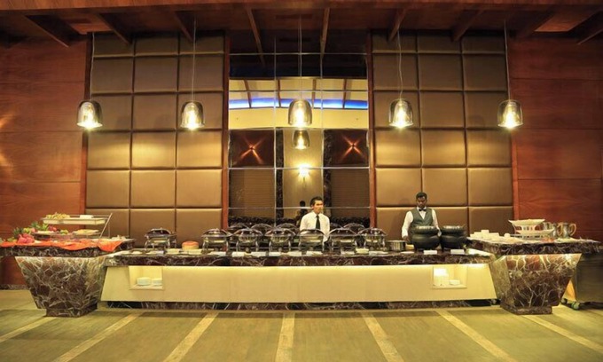 Perambalur Hotel | dhanalakshmi srinivasan hotels pvt ltd