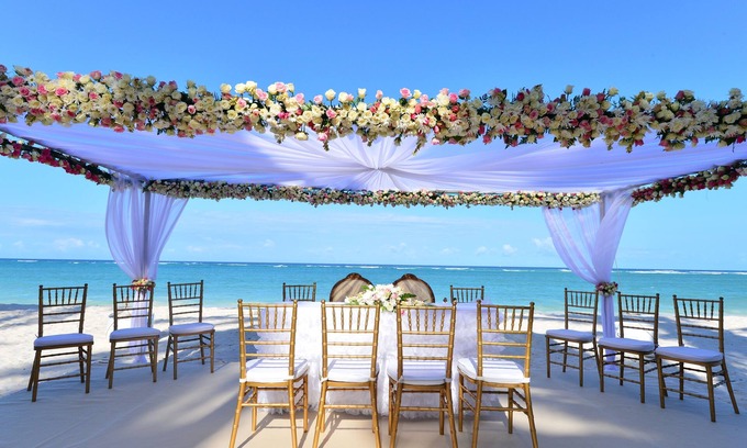 Diani Beach Resort | Diani Reef Beach Resort & Spa - Your Beachfront Bliss Awaits