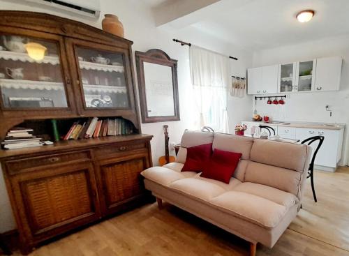 Kastel Kambelovac Apartment | Dida Roko, rustikalni apartman s terasom