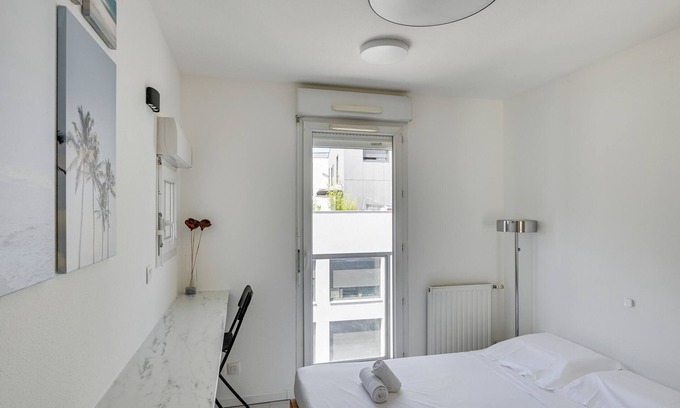 7th Arrondissement Apartment | DIFY Splendide - Jean Macé