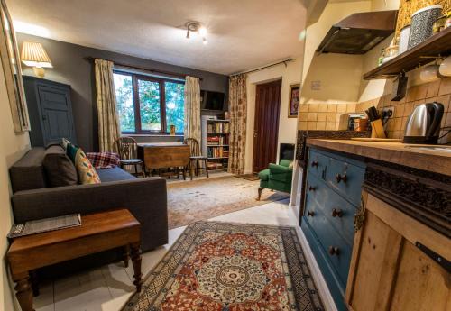 Glastonbury Apartment | Dilkara Apartment Glastonbury