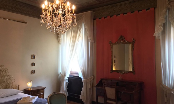 Ferrara Historic Centre House | Dimora '800