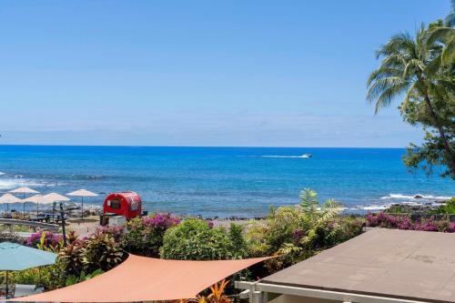 Kailua-Kona Villa | Direct Oceanview Paradise in a luxury condo 2B2B,AC