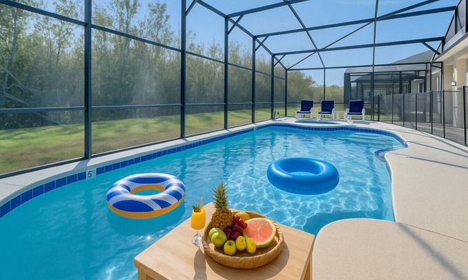 Crystal Cove Apartment | Disney Getaway~Pool~Gated Resort~Near Parks