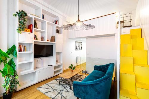 11th Arrondissement Apartment | Disponible - Paris - All Equipped Souplex - From 1 to 6 Guests - Departure up to 11am - Entrance from 3pm