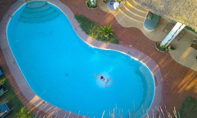 Kilifi Hostel | Distant Relatives Ecolodge & Backpackers