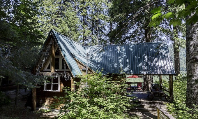 Leavenworth Cabin | Doc Roys Legacy on Fish Lake