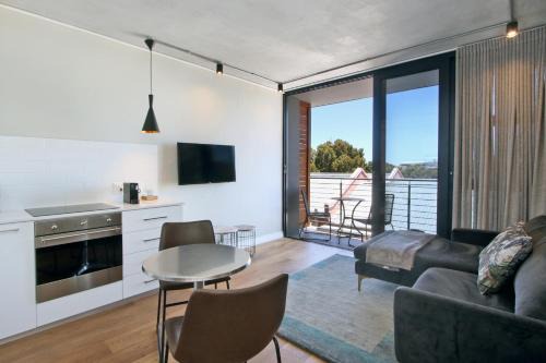 Cape Town City Centre Apartment | Docklands Deluxe One Bedroom Apartments by ITC Hospitality