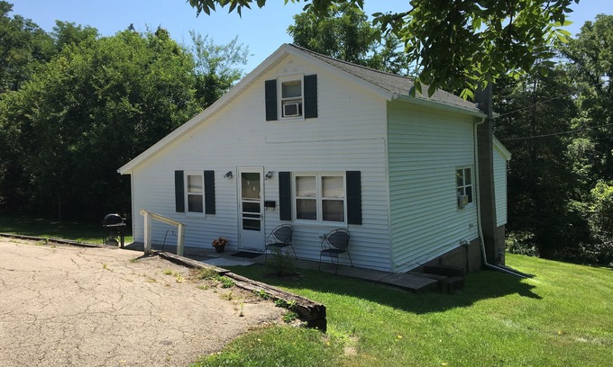 Galena Cottage | Dog friendly(with dog fee),Close to Downtown,Historic District,