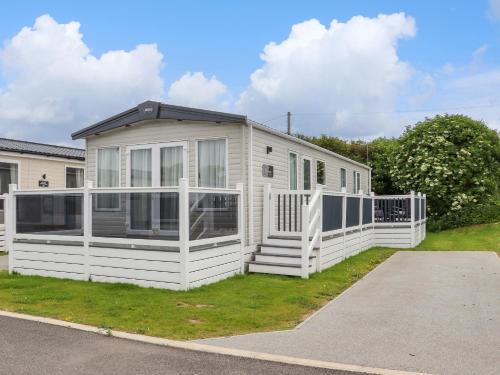 Pevensey House | Dollys Delight