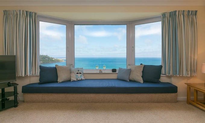Carbis Bay Cottage | Dolphin Watch