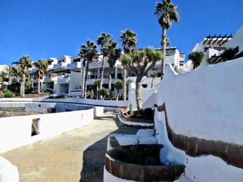 Galdar Apartment | Don Faro Ocean View in a Cliff