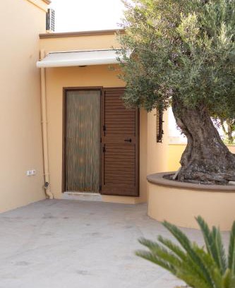 L'Assunta House | Donna Maria