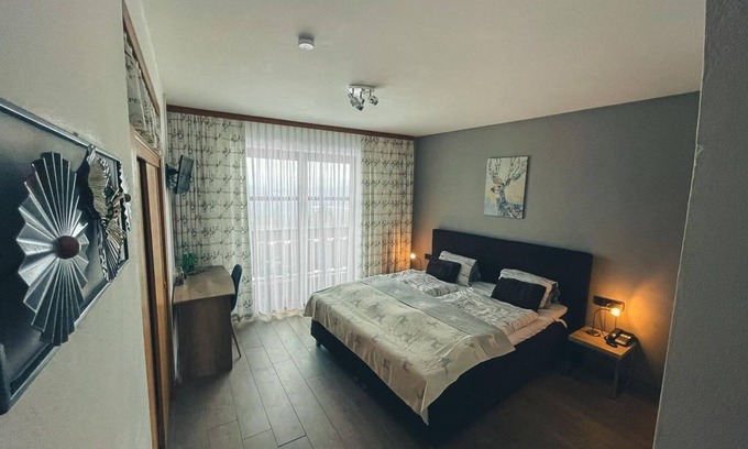 Millstatt Bed & Breakfast | Doppelzimmer 4, WC und Dusche Getrennt, Südbalkon - Hotel-gasthof Lammersdorf