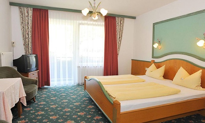 Filzmoos House | Doppelzimmer mit Dusche, WC - Hotel Bergglück
