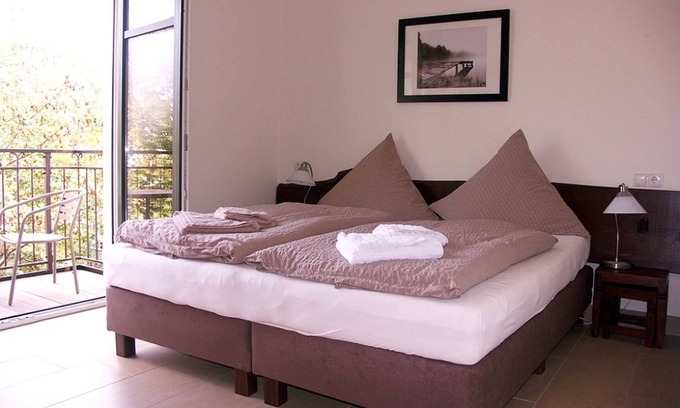 Karlshagen House | Double room 23 Max with balcony - Usedom Bike - Hotel Max & Anna