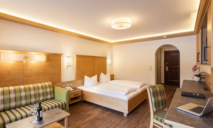 Haldensee Apartment | Double room Arnika - Hotel Tyrol am Haldensee