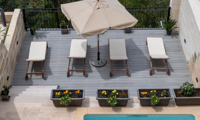 Xaghra Bed & Breakfast | Double room with spa bath and balcony