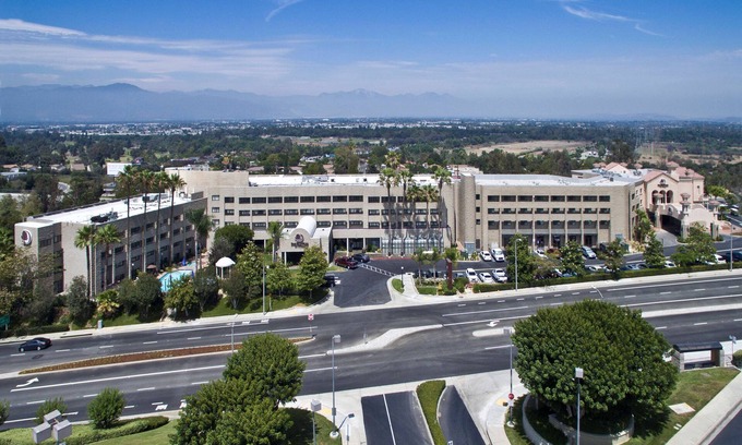 Montebello Hotel | DoubleTree by Hilton Los Angeles - Rosemead